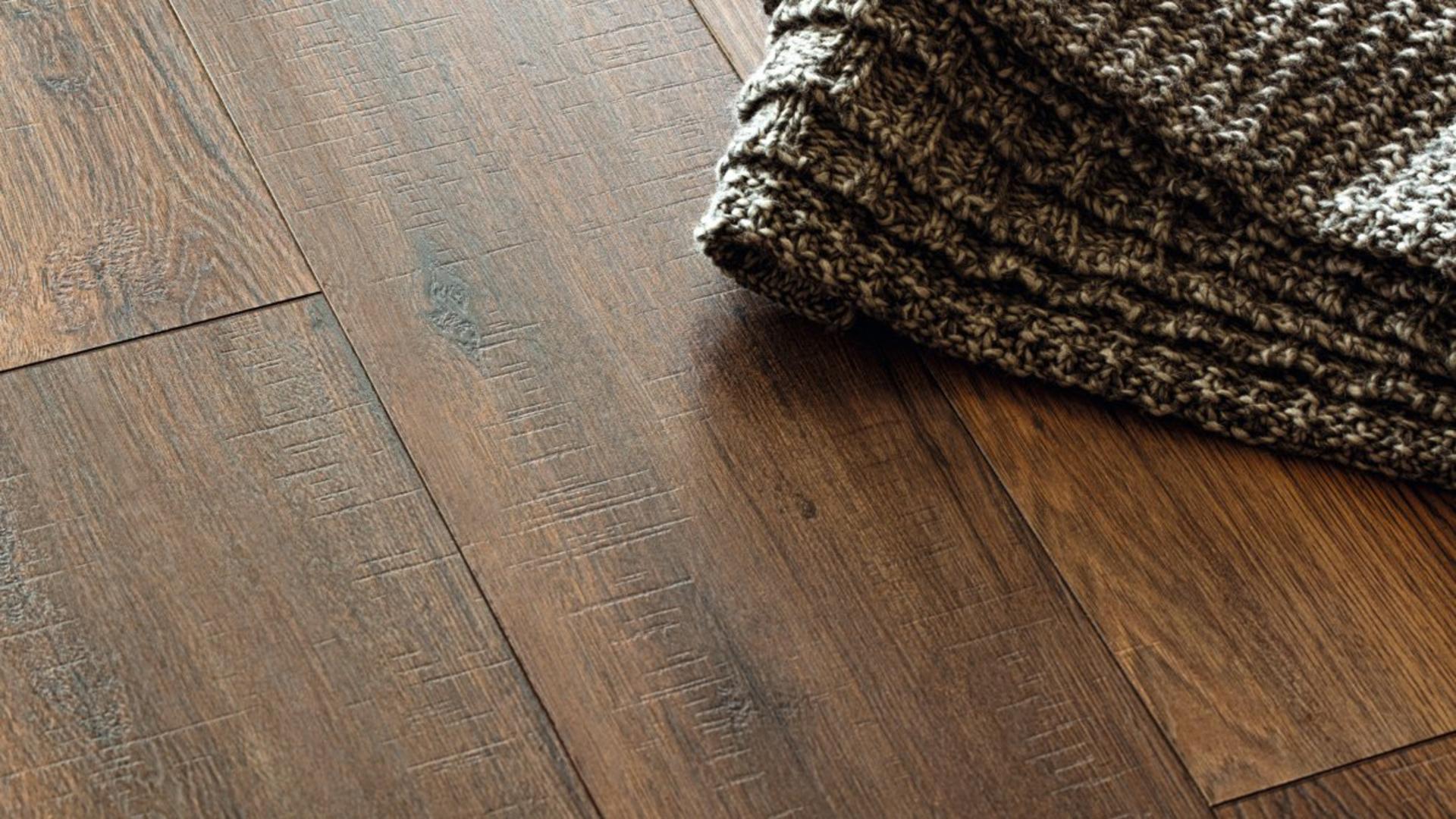 Hickory Lowa