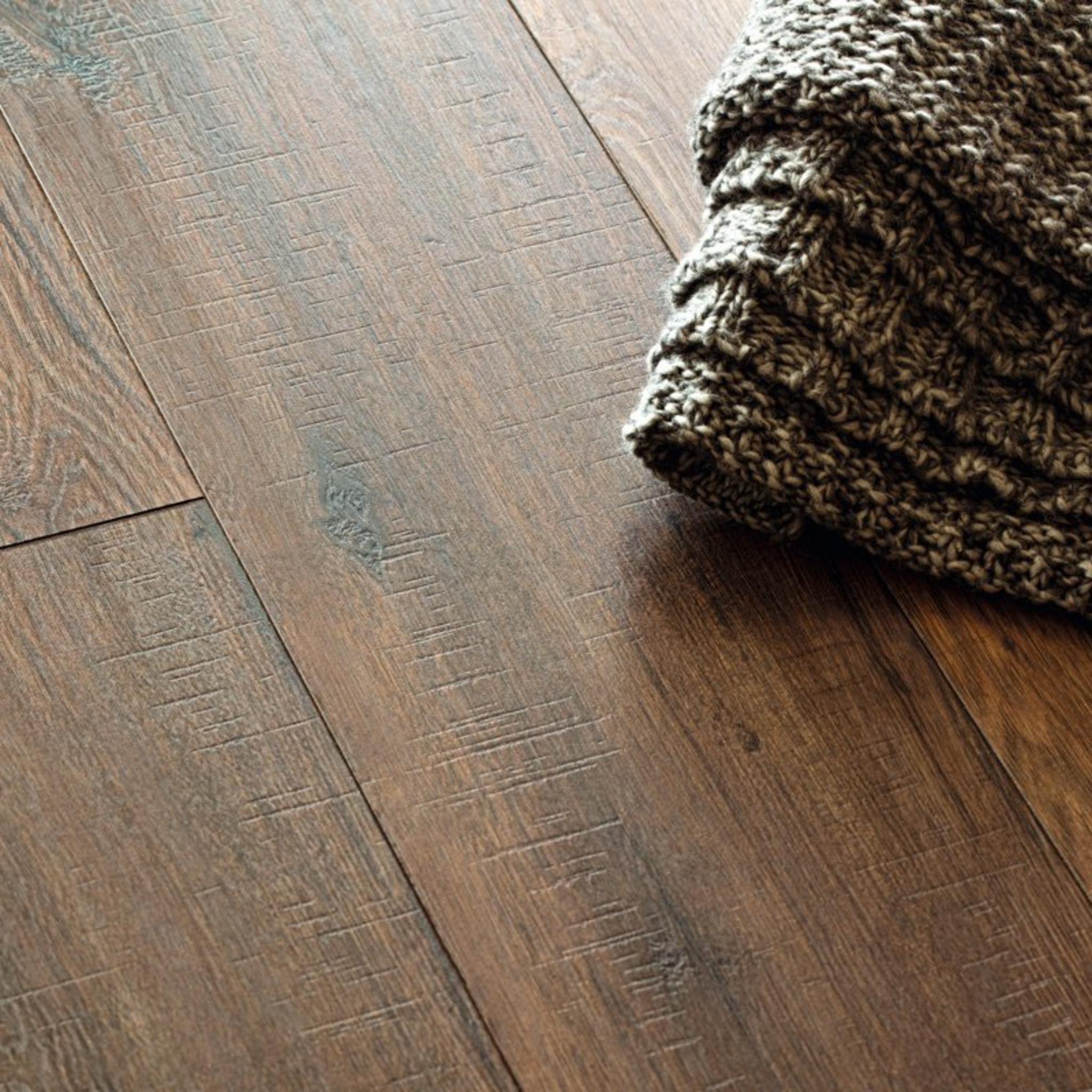 Hickory Lowa