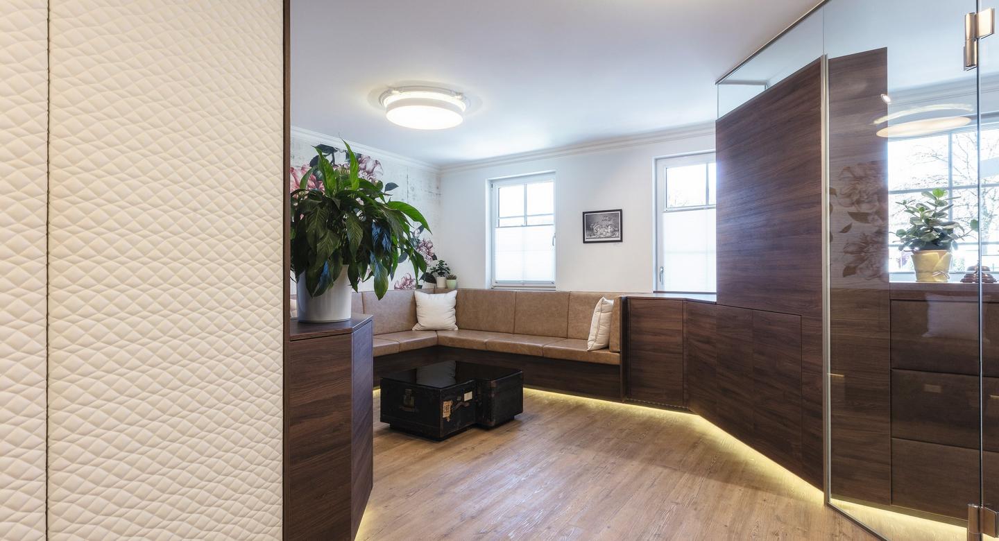 Specialist practice for dental and oral surgery Dr. Leitgeb